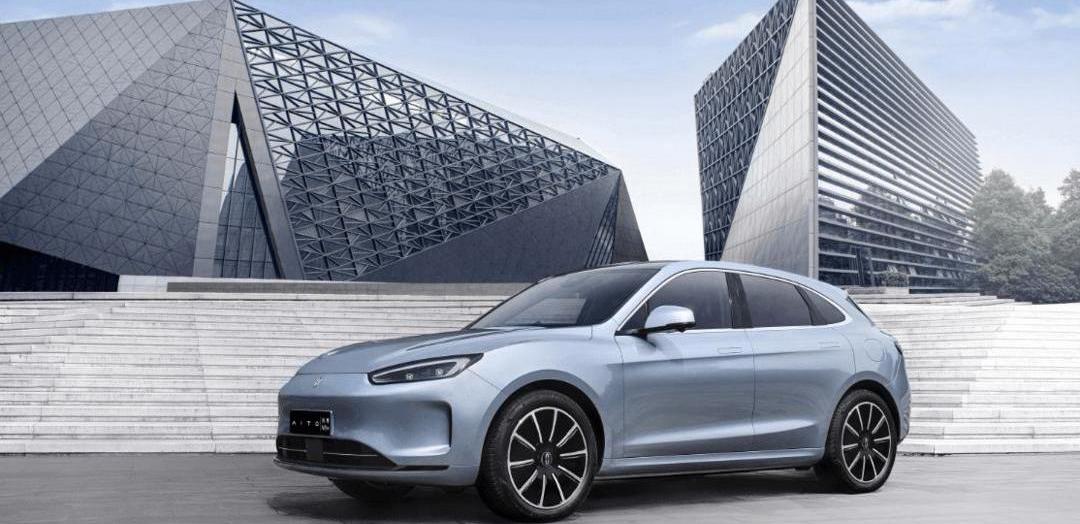 Tesla, Wujie M5, BYD, Baojun, Chang 'an